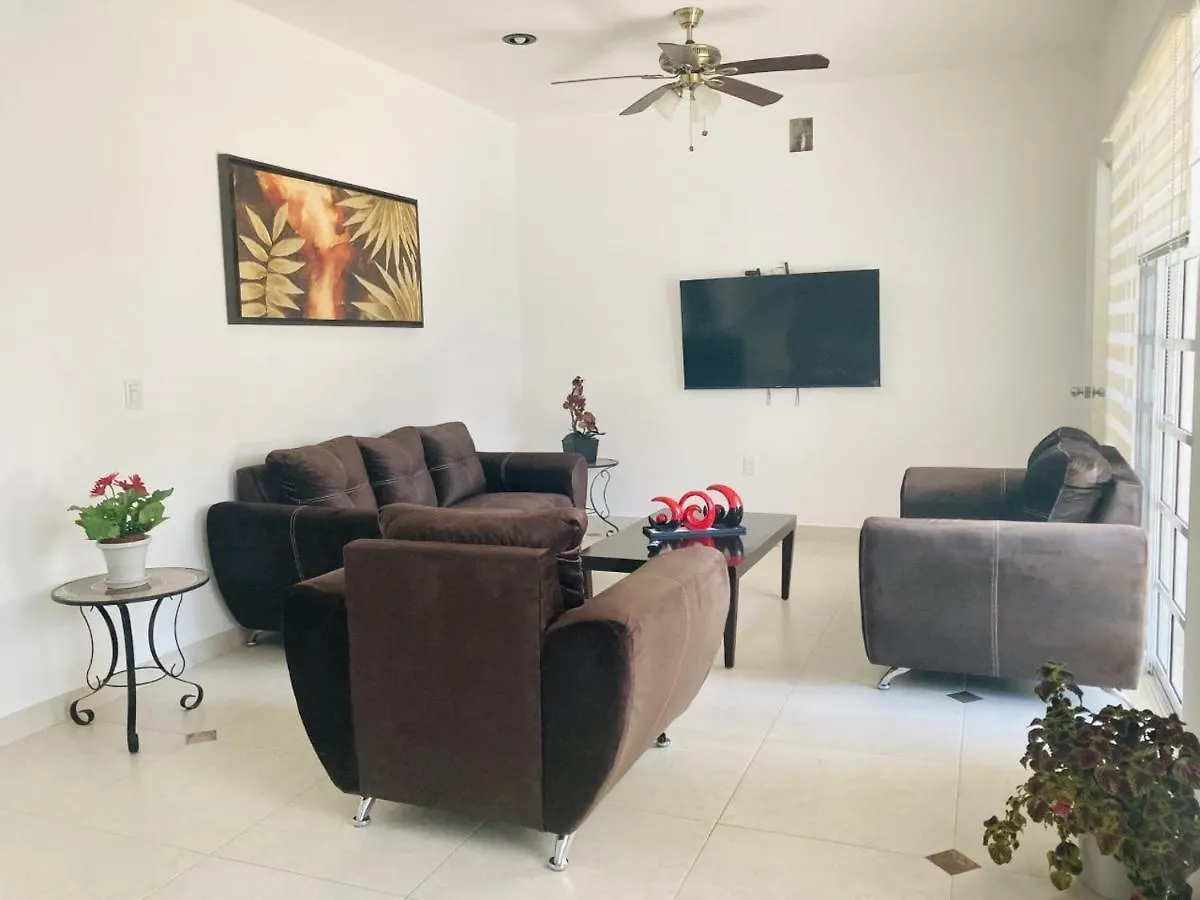 Homecancun2 0*,  México