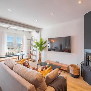  Chalet Beautifully Renovated 4 Bedroom + Kid's España